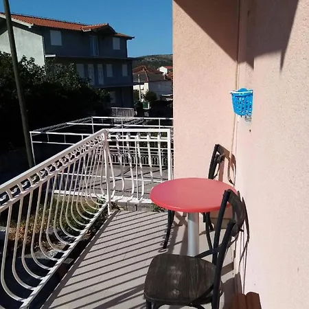 Apartment Skipper