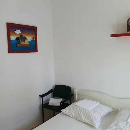 Apartment Skipper